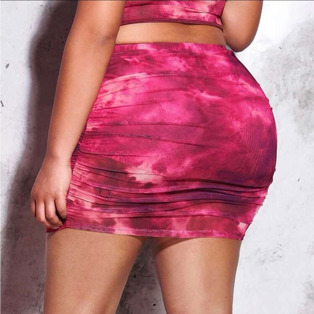 SHEIN| Plus Tie Dye Ruched Skirt